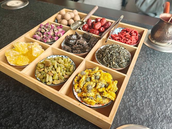 上海品茶体验如何：茶馆品味与入门指南