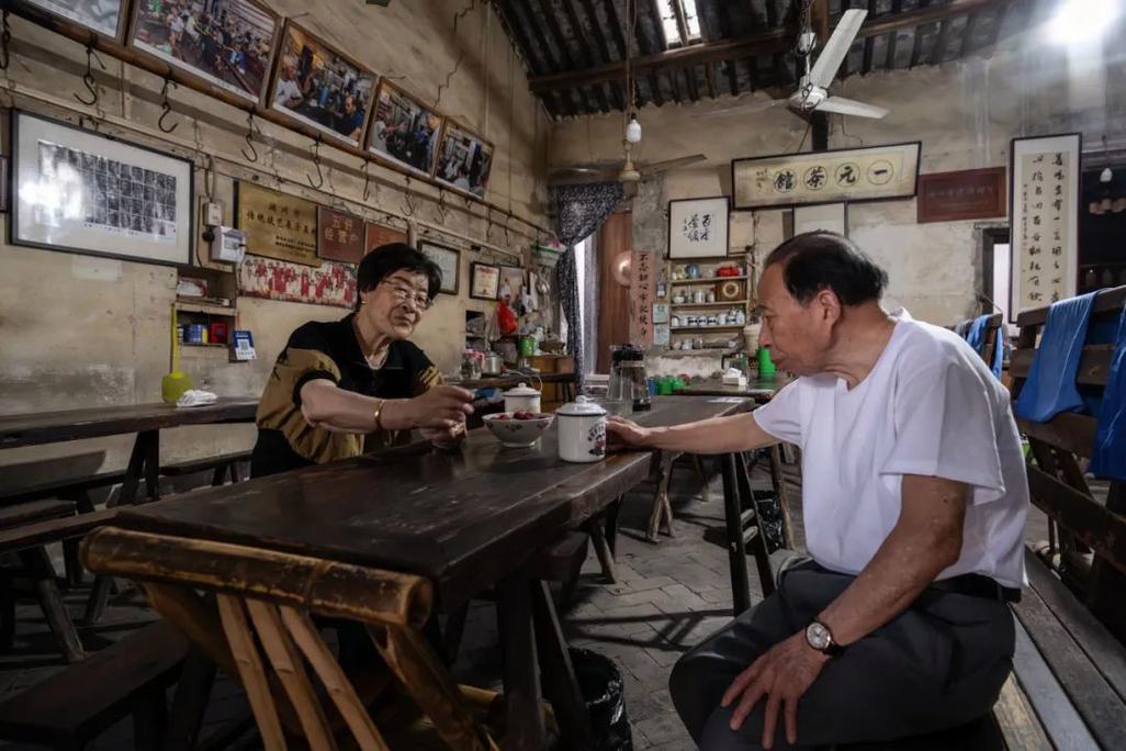 漂在上海的老茶客，讲讲上海茶馆的真实体验